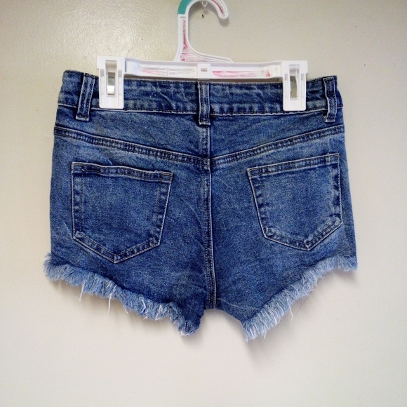 K.I.M.Distressed Denim Shorts Size M - Picture 4 of 6